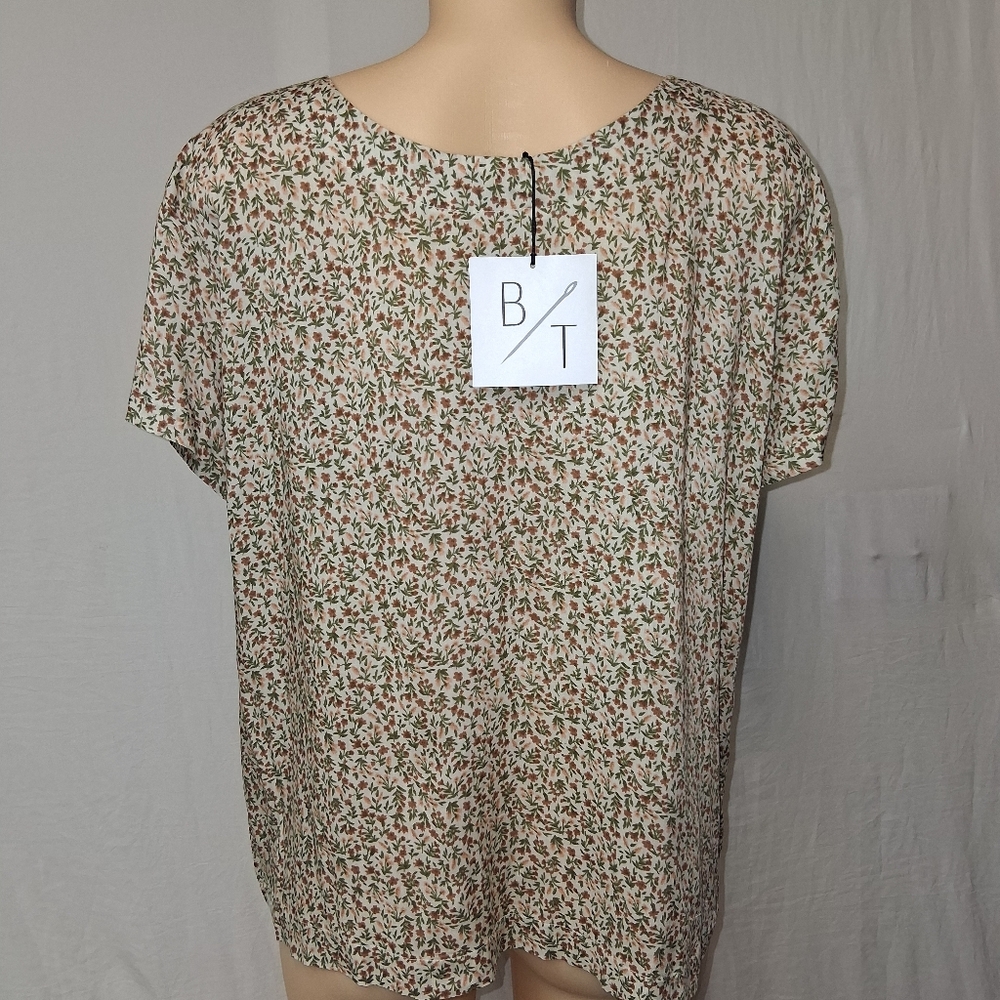 Bytavi New Multicolor Floral Button Down Shirt Womem Sixe Xl — image 7 of 8
